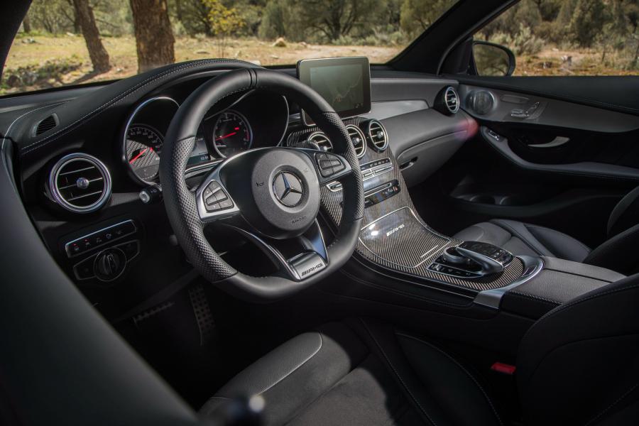 Интерьер Mercedes-AMG GLC63 4Matic+ (X253) 2018 года  (NA) (фото 34 из 47)